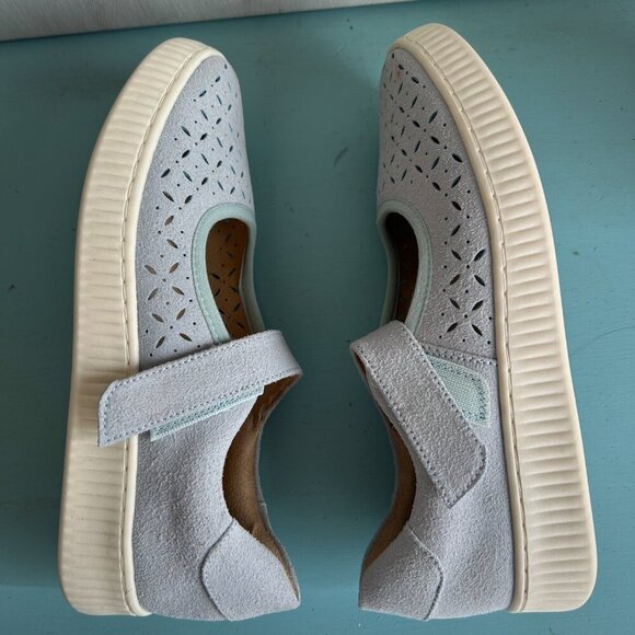NWT White Mountain Mary Jane Sneakers Double Round Toe Size 7 Suede NEW - Picture 7 of 11